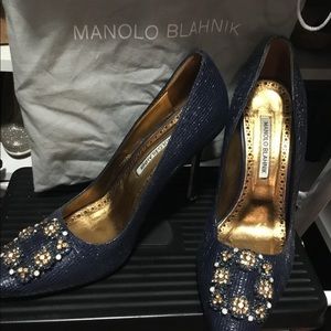 Manolo Blahnik Blue Hangisi Crystal buckle lizard Embossed 105mm Pumpa